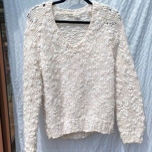 White Carriage Court Popcorn Sweater
